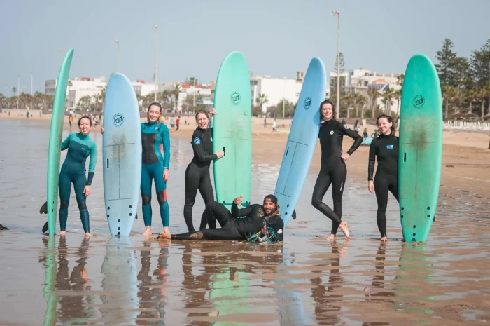 Surfing class in Taghazout - activities for rent on RENTS.ma