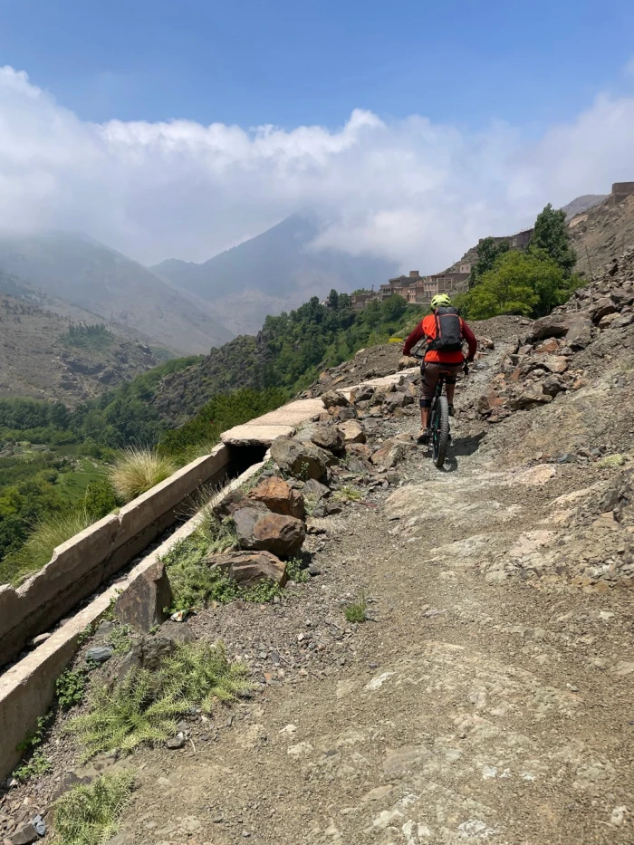 Biking day trip Atlas Mountains - bicycles for rent on RENTS.ma