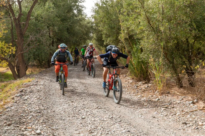 Biking day trip Atlas Mountains - bicycles for rent on RENTS.ma