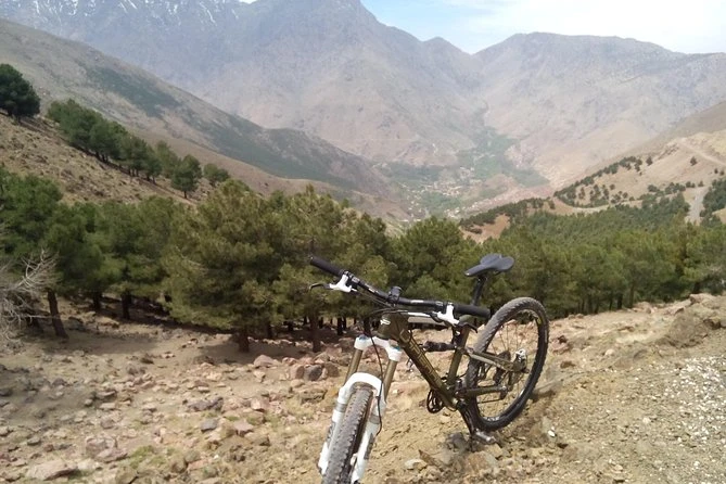 Biking day trip Atlas Mountains - bicycles for rent on RENTS.ma