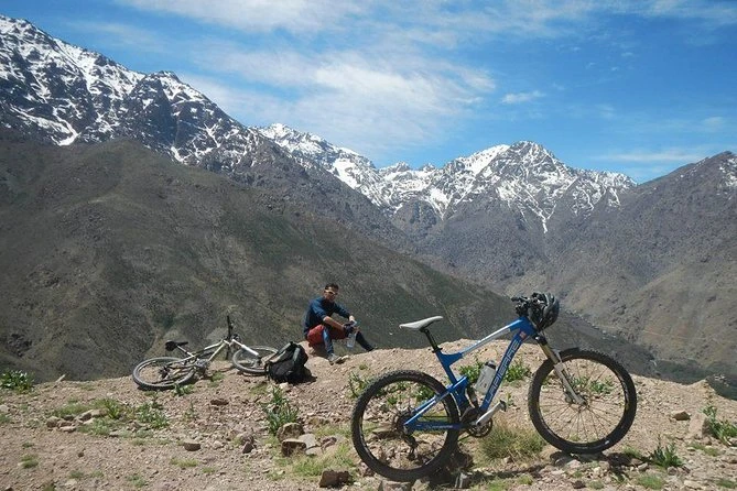 Biking day trip Atlas Mountains - bicycles for rent on RENTS.ma