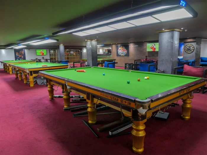 Living pool Marrakech - Pool hall in Marrakesh - billiard for rent in marrakech - RENTS.ma