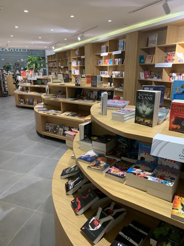 Bloom Books  literary casablanca -  books rental - books for rent in casablanca - RENTS.ma