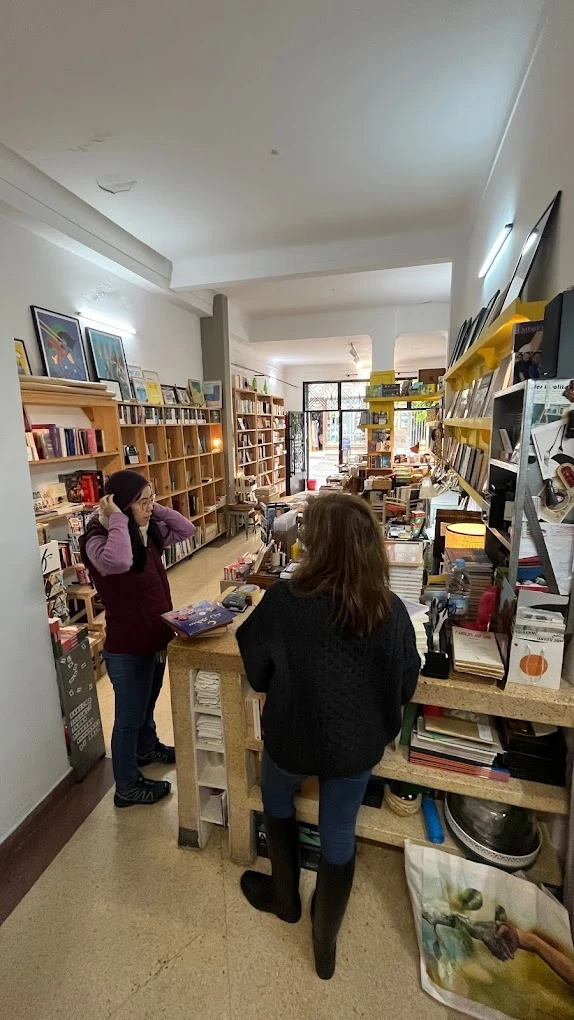 Les Insolites - Books Rental Tangier - books for rent in tangier - RENTS.ma