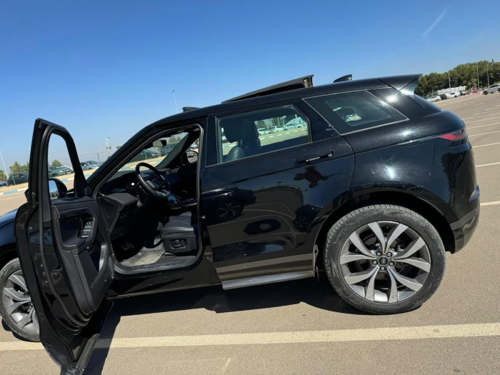 Range Rover Evoque 2025 for Rent in Marrakech - cars for rent in marrakech - RENTS.ma