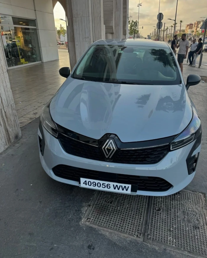 Renault Clio 4 2025 for Rent in Marrakech – Only 300 DH/Day - cars for rent in marrakech - RENTS.ma