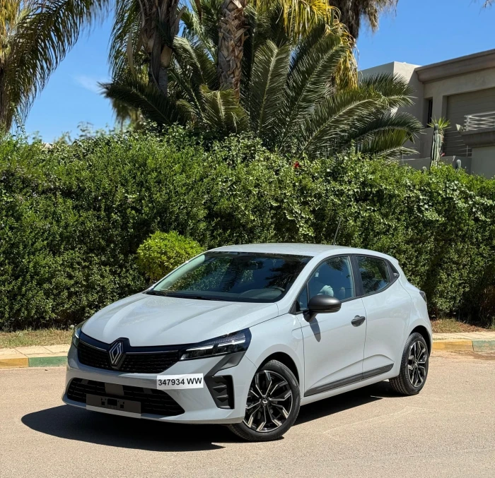 Renault Clio 4 for Rent in Rabat – 300 DH/Day - cars for rent in rabat - RENTS.ma