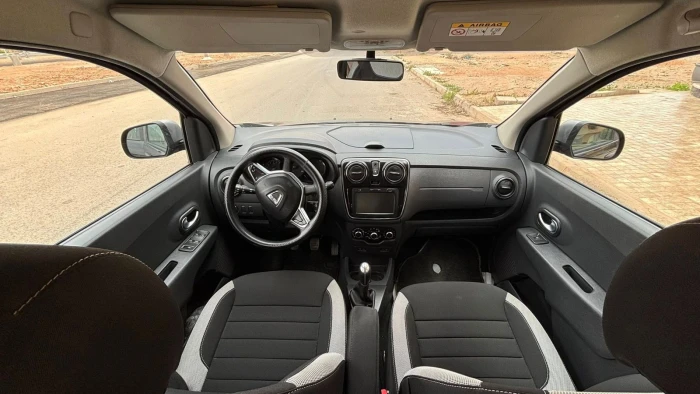 Dacia Lodgy for Rent in Ouarzazate - cars for rent in ouarzazate - RENTS.ma