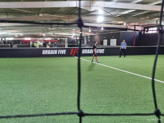 Location terrain foot à 5 urbain five - football for rent on RENTS.ma