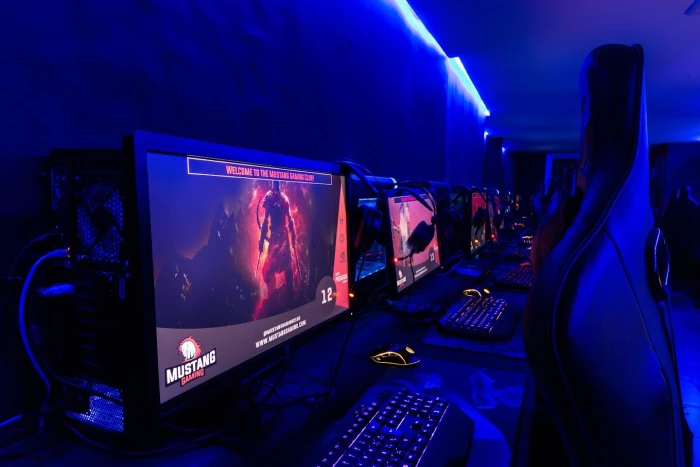 Mustang Gaming Club Tangier - gaming for rent in tangier - RENTS.ma