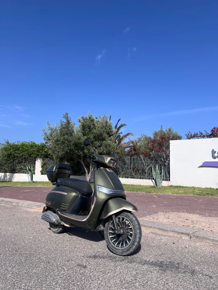 Scooter Rental Taghazout – Surf Rack Included for 2 Riders 🛵🏄‍♂️ - motorcycles for rent in taghazout - RENTS.ma