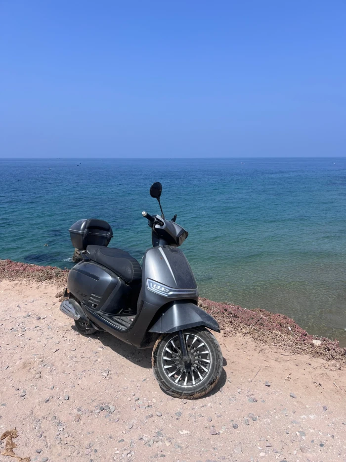 Taghazout Moped Rental | Includes Surf Board Rack & 2 Helmets 🛵🏄‍♂️ - motorcycles for rent in taghazout - RENTS.ma