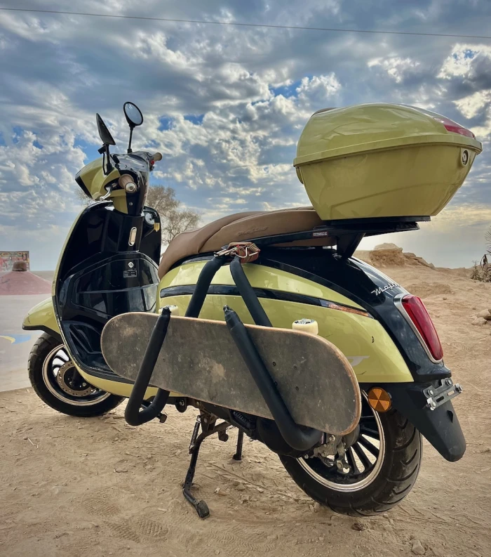 Surf Scooter for Rent in Taghazout – 80cc With Surf Rack - motorcycles for rent in taghazout - RENTS.ma