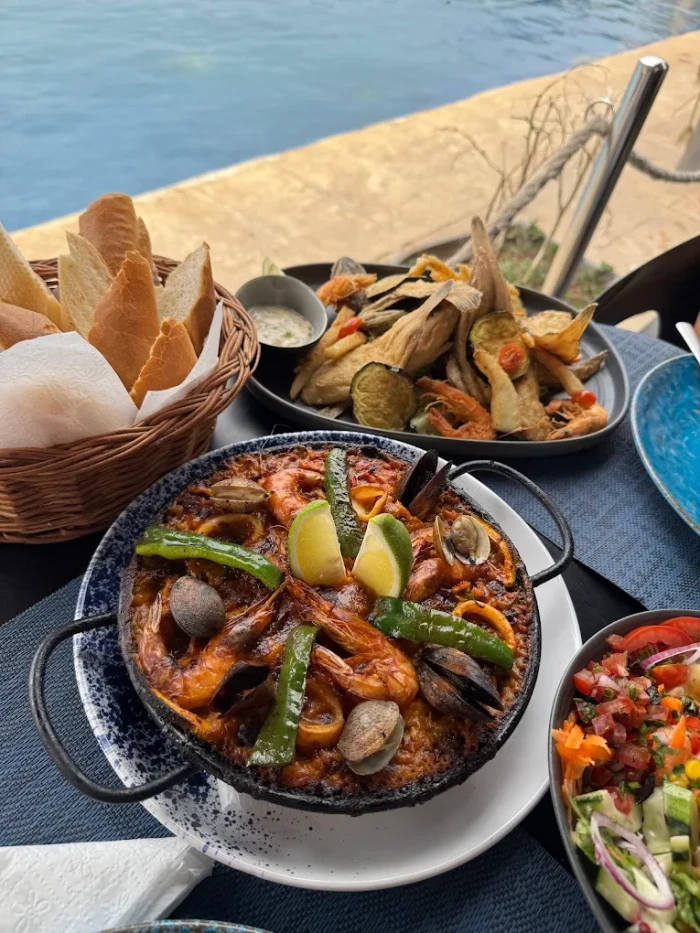 🐙 Restaurant Oualidia – Fresh Seafood by the Lagoon at Octopus Oualidia 🌊🍽️ - restaurants for rent in el-jadida - RENTS.ma