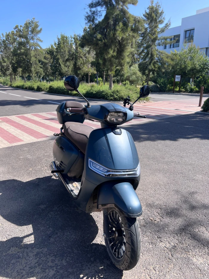 Moped for Rent in Taghazout with Surf Rack Included 🌊🏄‍♂️ - scooters for rent in taghazout - RENTS.ma