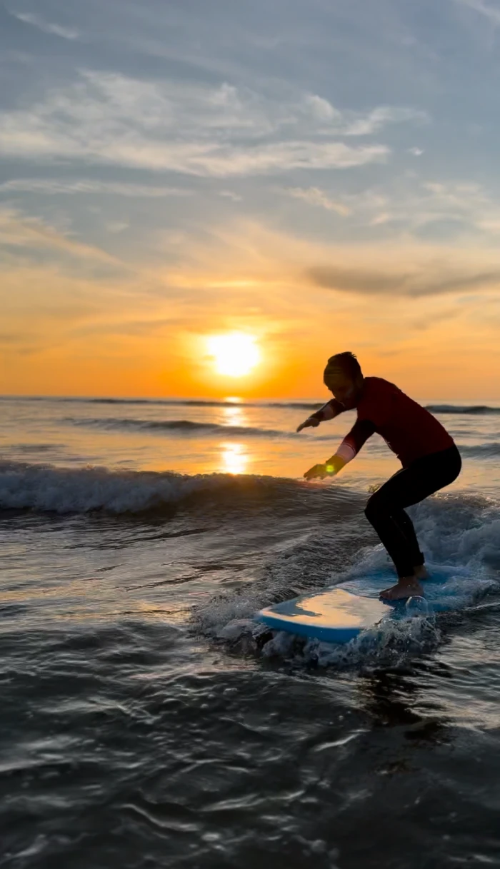 Surf course in Essaouira 🪁 | lessons, surfing, wingfoil - surf for rent in essaouira - RENTS.ma