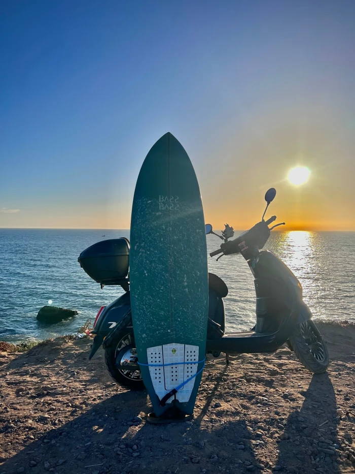 5'9" Performance Thruster Surfboard Rental in Tamraght - surf for rent in tamraght - RENTS.ma