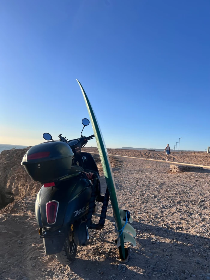 5'9" Performance Thruster Surfboard Rental in Tamraght - surf for rent in tamraght - RENTS.ma