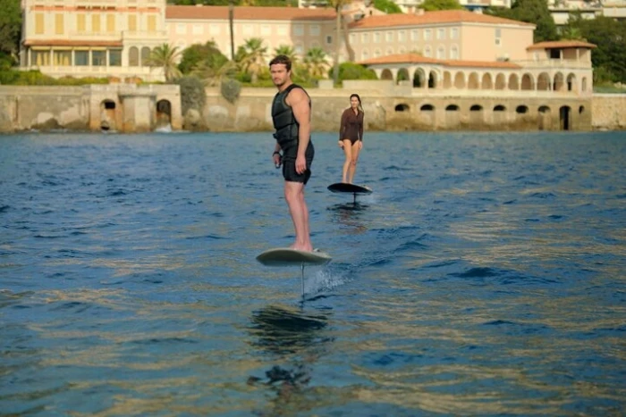 Essaouira 1 Hour eFoil Lesson with Changing Rooms And Hot Showers - surf for rent in essaouira - RENTS.ma