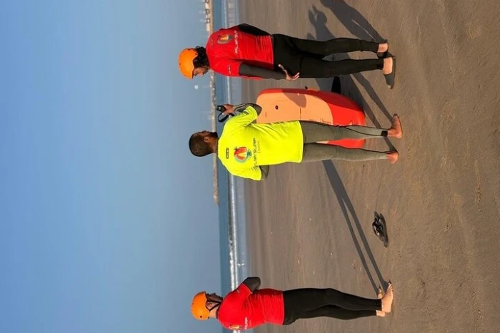 Essaouira 1 Hour eFoil Lesson with Changing Rooms And Hot Showers - surf for rent in essaouira - RENTS.ma