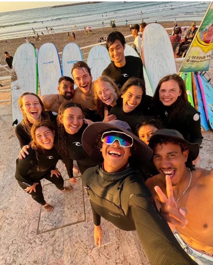 Surf à Rabat – Leçons de Surf Amusantes et Abordables - surf for rent in rabat - RENTS.ma