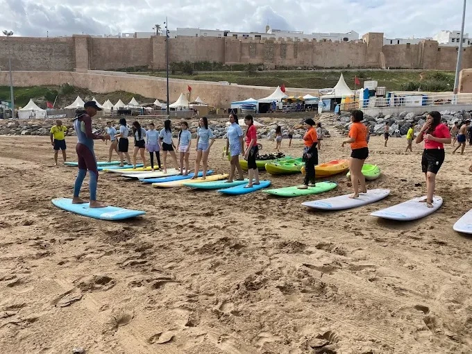 Surf à Rabat – Leçons de Surf Amusantes et Abordables - surf for rent in rabat - RENTS.ma