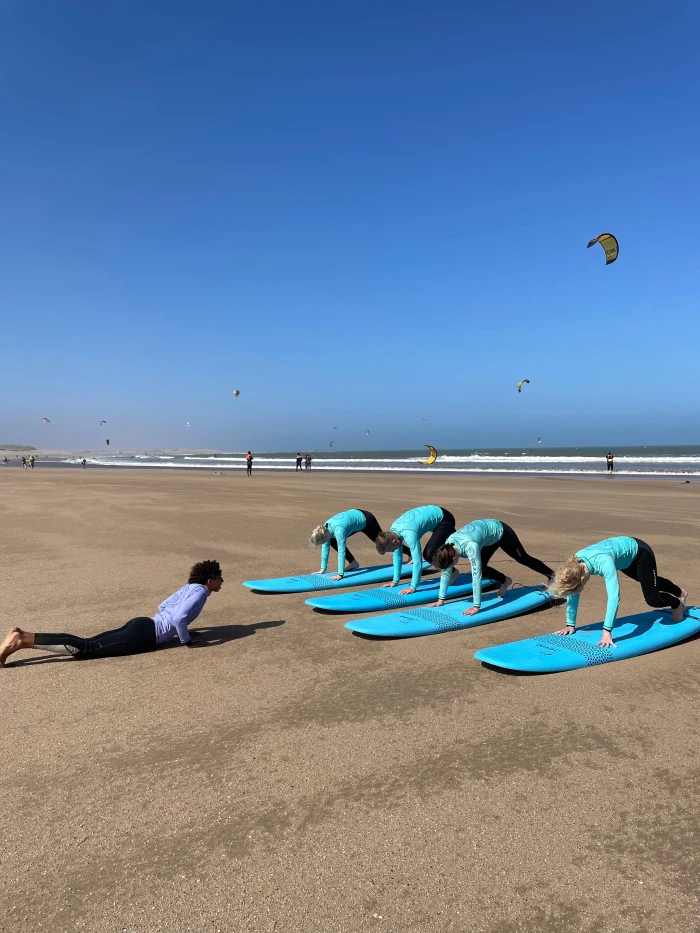 Vagues et Aventures : Une Expérience de Surf Inoubliable - surf for rent in essaouira - RENTS.ma