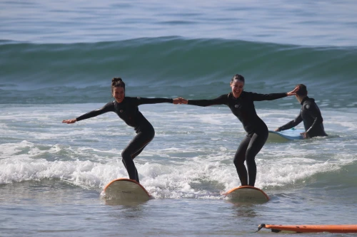 Surfing class in Taghazout - book activity in agadir - RENTS.ma