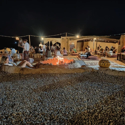 Magical Desert Dinner and Entertainment + Epic Traditional Show + 1-Hour Camel Ride - book activity in marrakech - RENTS.ma