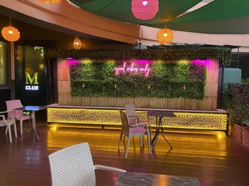 Malizia Club - Pool billard club marrakech - billiard for rent in marrakech - RENTS.ma