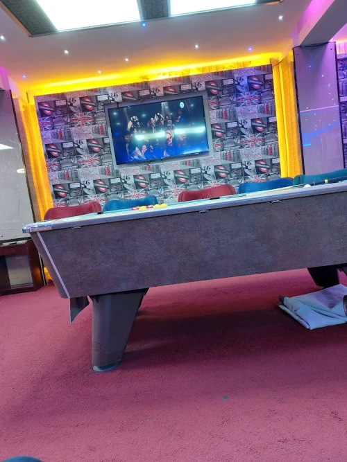 Galaxy Pool Tanger - Pool hall in Tangier - billiard for rent in tangier - RENTS.ma