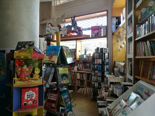 Librairie porte d'Anfa casablanca - books for rent in casablanca - RENTS.ma