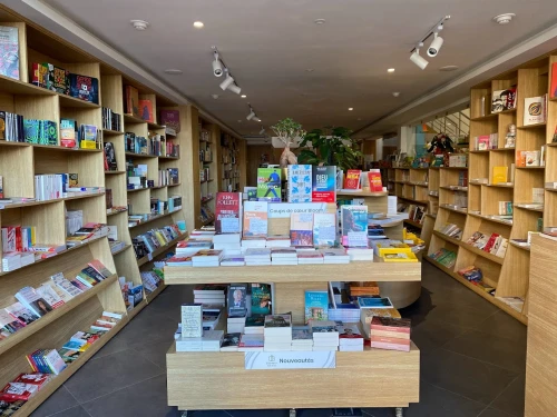 Bloom Books - Bookstore in Casablanca - books for rent in casablanca - RENTS.ma