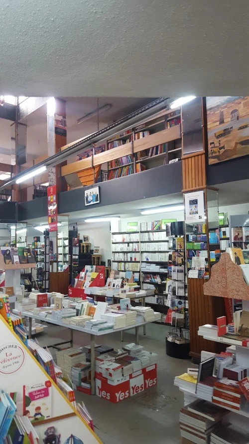 Librairie Chatr - Bookstore in Marrakesh - books for rent in marrakech - RENTS.ma