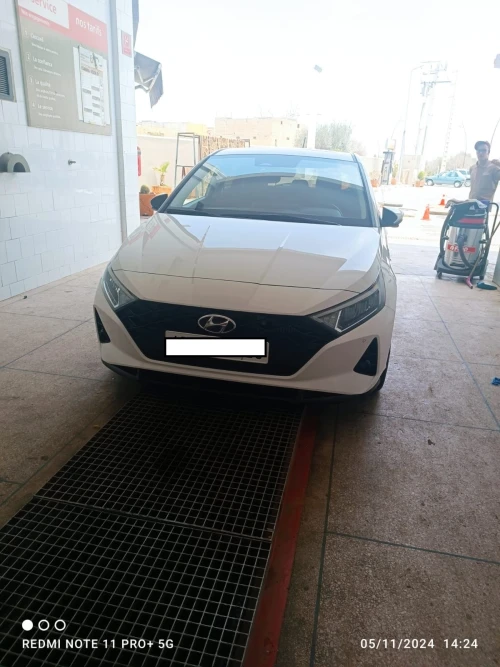 Location de Voiture – Hyundai i20 Automatique - cars for rent in taroudant - RENTS.ma