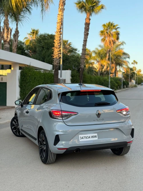 Renault Clio 4 for Rent in Rabat – 300 DH/Day - cars for rent in rabat - RENTS.ma