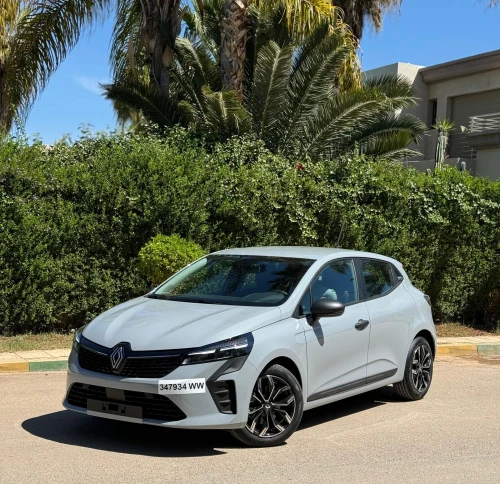 Renault Clio 4 for Rent in Rabat – 300 DH/Day - cars for rent in rabat - RENTS.ma