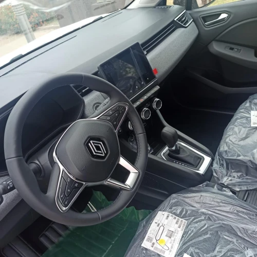Renault Clio 4 for Rent in Rabat – 300 DH/Day - cars for rent in rabat - RENTS.ma
