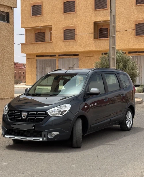 Dacia Lodgy for Rent in Ouarzazate - cars for rent in ouarzazate - RENTS.ma