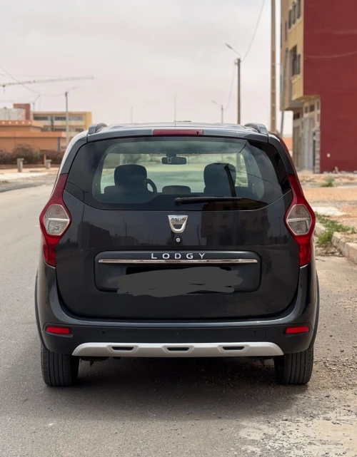 Dacia Lodgy for Rent in Ouarzazate - cars for rent in ouarzazate - RENTS.ma