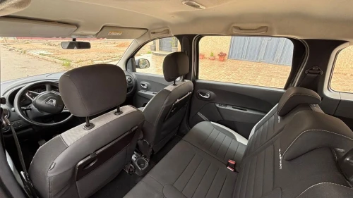 Dacia Lodgy for Rent in Ouarzazate - cars for rent in ouarzazate - RENTS.ma