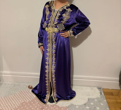 Amal Caftan - Caftan rental marrakech - clothes for rent in marrakech - RENTS.ma
