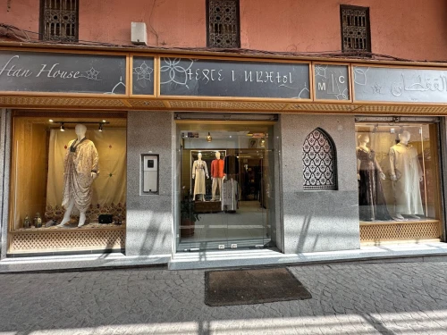 Maison du Caftan Marrakech - Caftan rental - clothes for rent in marrakech - RENTS.ma