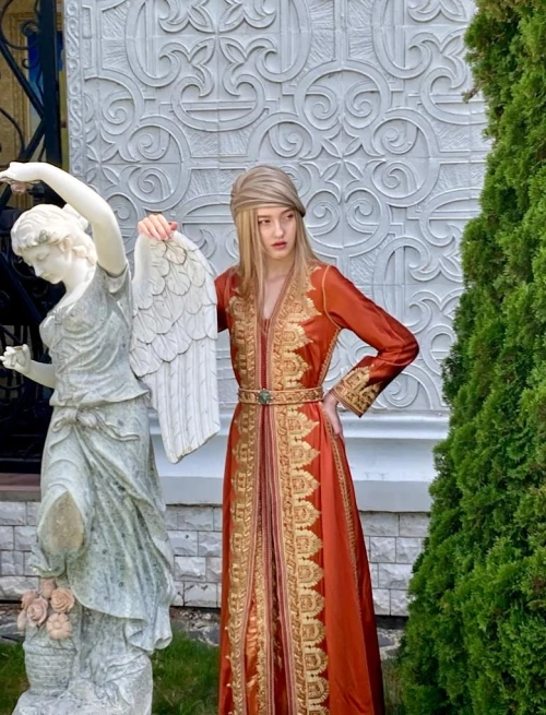 Salma Lazrak Caftan Marrakech - clothes for rent in marrakech - RENTS.ma