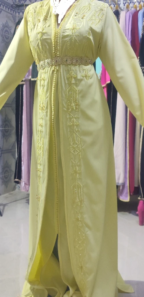 👗 Location Caftan Maroc – Louez votre élégance partout au Royaume - clothes for rent in casablanca - RENTS.ma