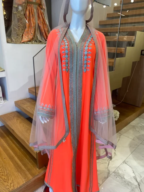 Location Caftan Marrakech – Élégance & Tradition au Cœur de la Ville Rouge - clothes for rent in marrakech - RENTS.ma
