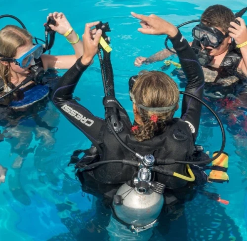Programme de Plongée pour Enfants  Dakhla – Aventure Maritime Amusante et Sûre - diving for rent in dakhla - RENTS.ma