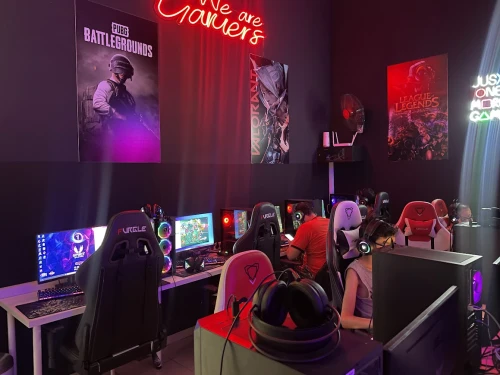 FOXY GAMING CLUB - Video game store in Casablanca - gaming for rent in casablanca - RENTS.ma