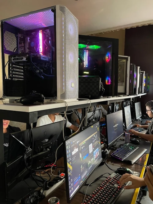 Cyber Gaming Tangier - Merrouch - gaming for rent in tangier - RENTS.ma