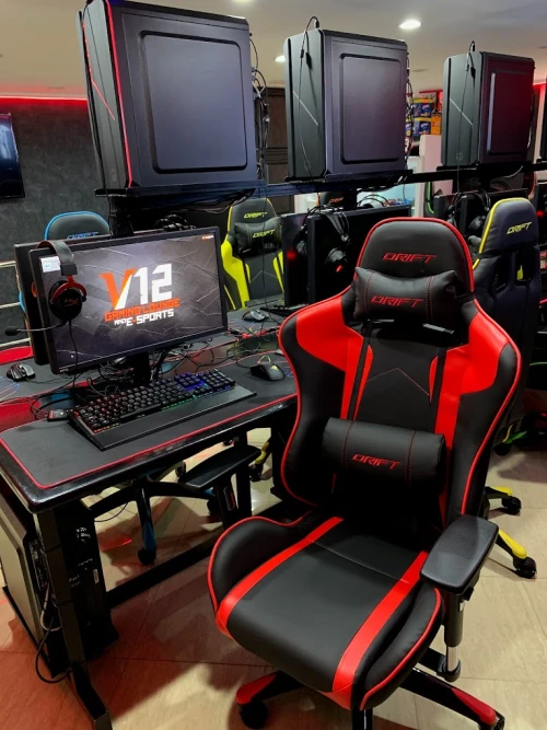 V12 GAMING LOUNGE and E-SPORTS - Video arcade in Tangier - gaming for rent in tangier - RENTS.ma